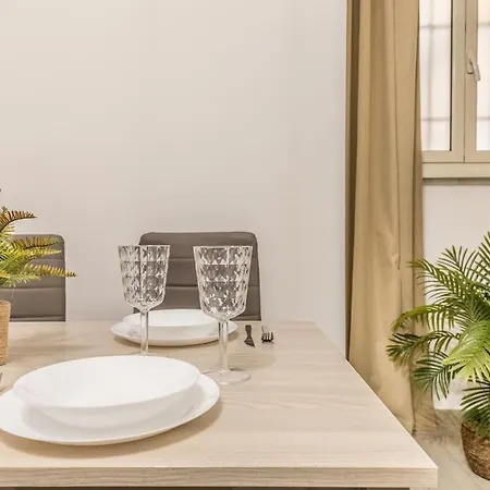 Modern Trastevere Base For Your Adventure Apartament *